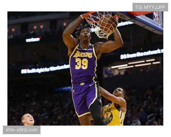 湖人助攻失误比达到2.3，团队传导球体系运转流畅